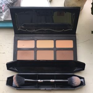 Kat Von D Shade and Light palette and brush!